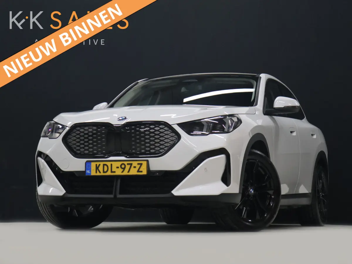 eDrive20 67 kWh [APPLE CARPLAY, ANDROID, CRUISE CONTROL, DIGITAL DASH, CAMERA, PDC V+A, SPORT, CLIMATE CONTROL, ELEKTRISCHE ACHTERKLEP,  NAVIGATIE, BLUETOOTH, NIEUWSTAAT]