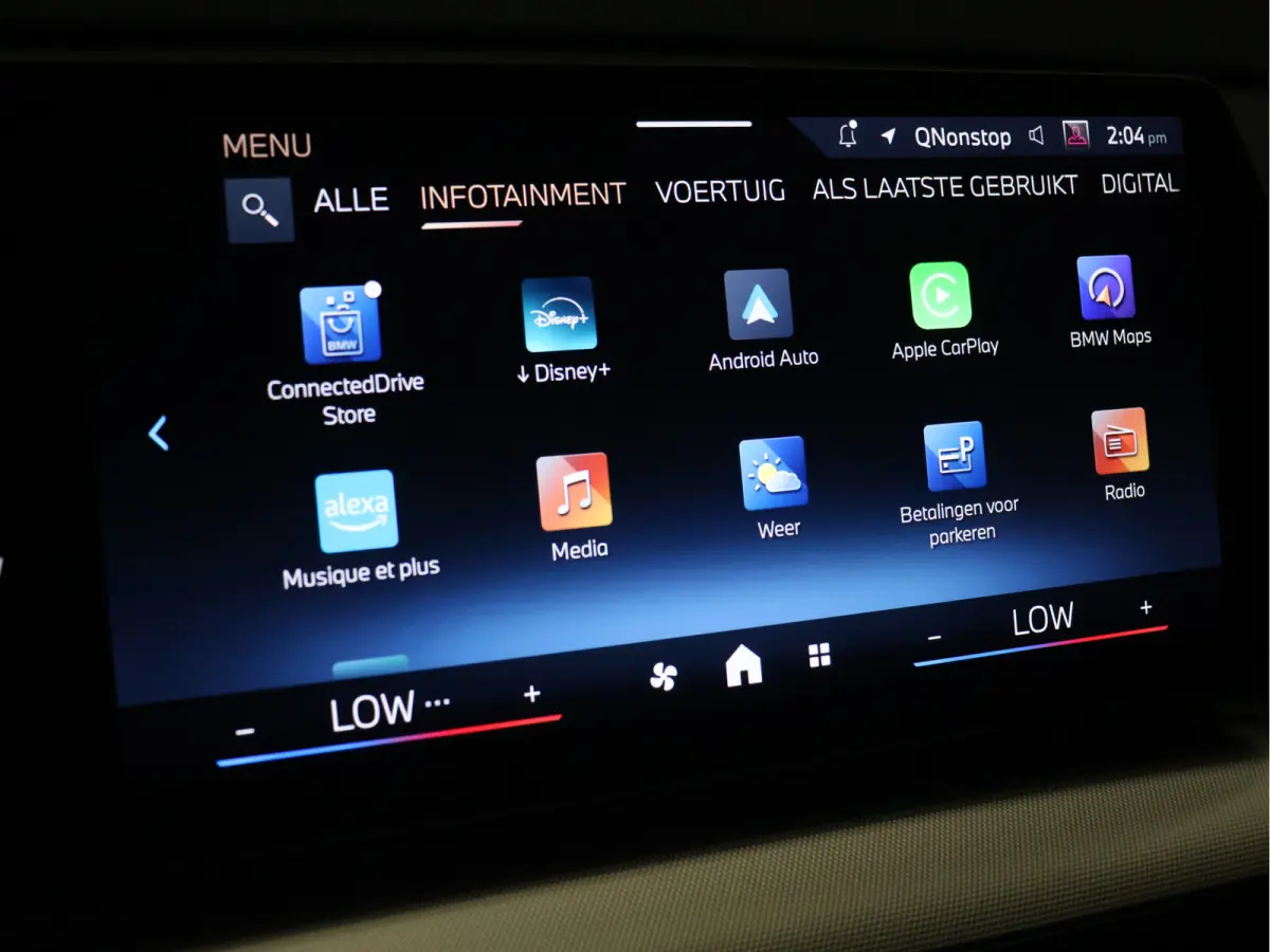 eDrive20 67 kWh [APPLE CARPLAY, ANDROID, CRUISE CONTROL, DIGITAL DASH, CAMERA, PDC V+A, SPORT, CLIMATE CONTROL, ELEKTRISCHE ACHTERKLEP,  NAVIGATIE, BLUETOOTH, NIEUWSTAAT]