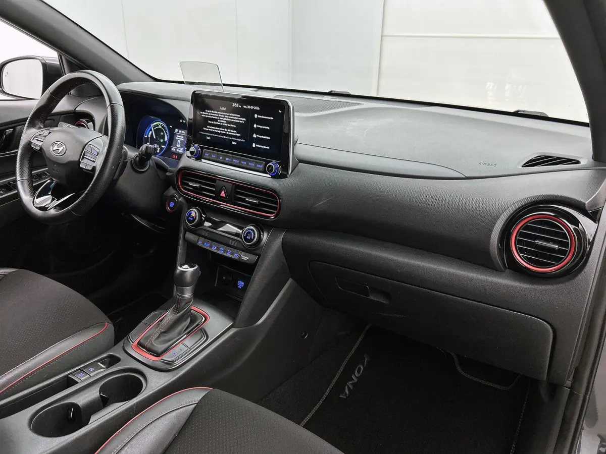 1.6 GDI HEV Comfort | Apple Carplay / Android Auto | Achteruitrijcamera | Parkeersensoren | Head-up Display |