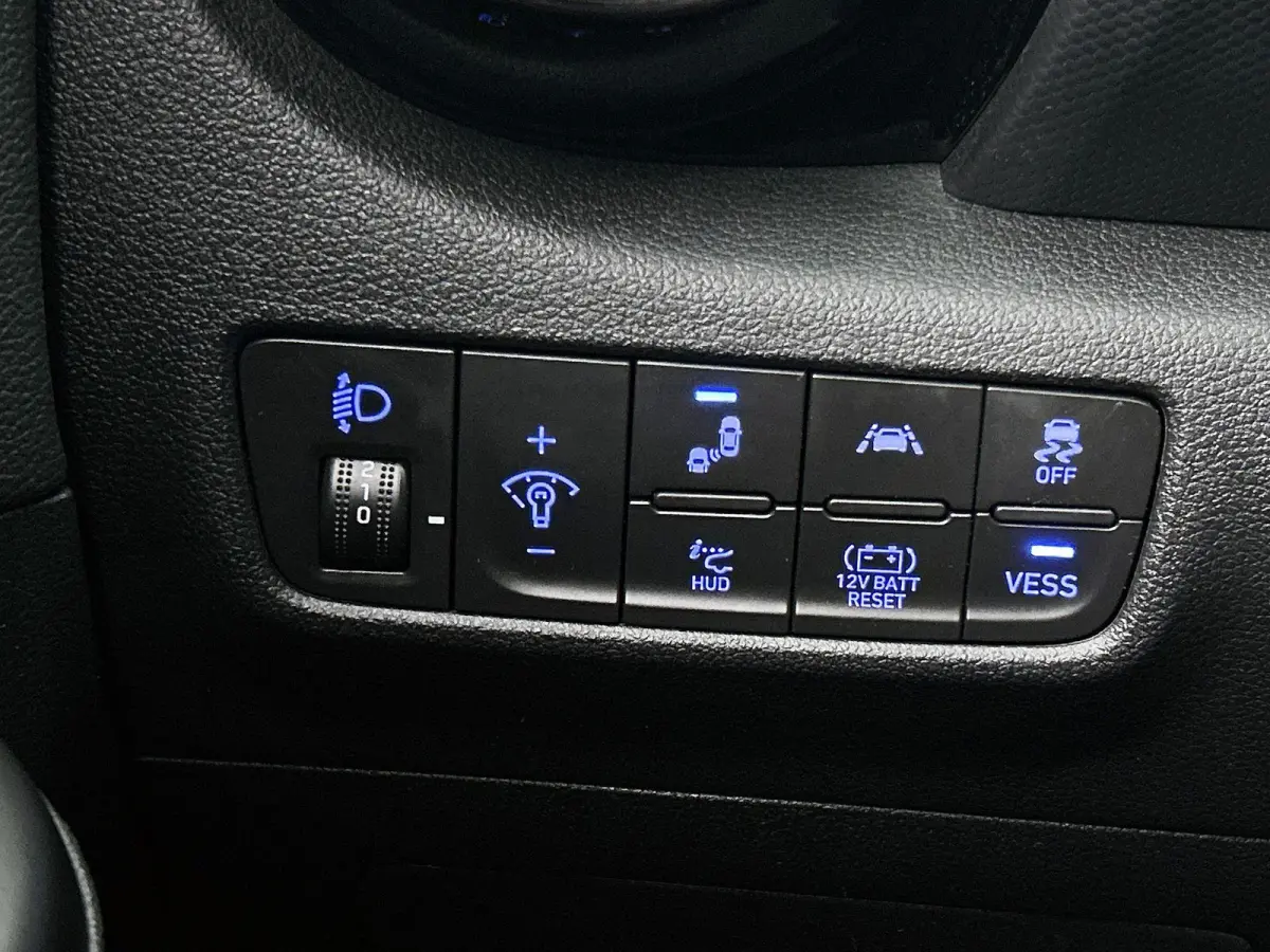 1.6 GDI HEV Comfort | Apple Carplay / Android Auto | Achteruitrijcamera | Parkeersensoren | Head-up Display |