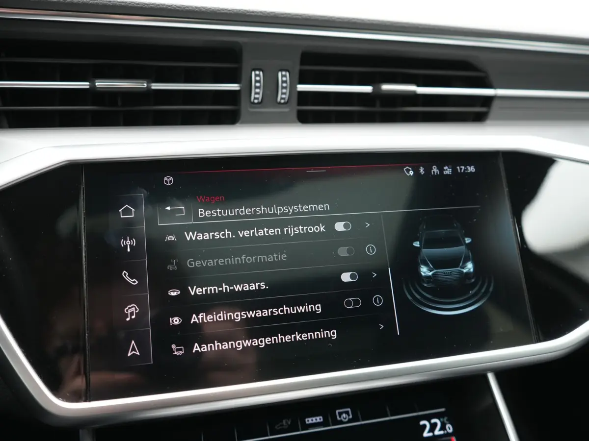 55 TFSI e Quattro 2x S Line PHEV 367pk Dealer O.H. | Trekhaak Af Fabriek | Panodak | Matrix LED | Alcantara Sportstoelen Memory & Verwarmd | Camera | Keyless | 20"L.M | Navigatie | DAB | Cru