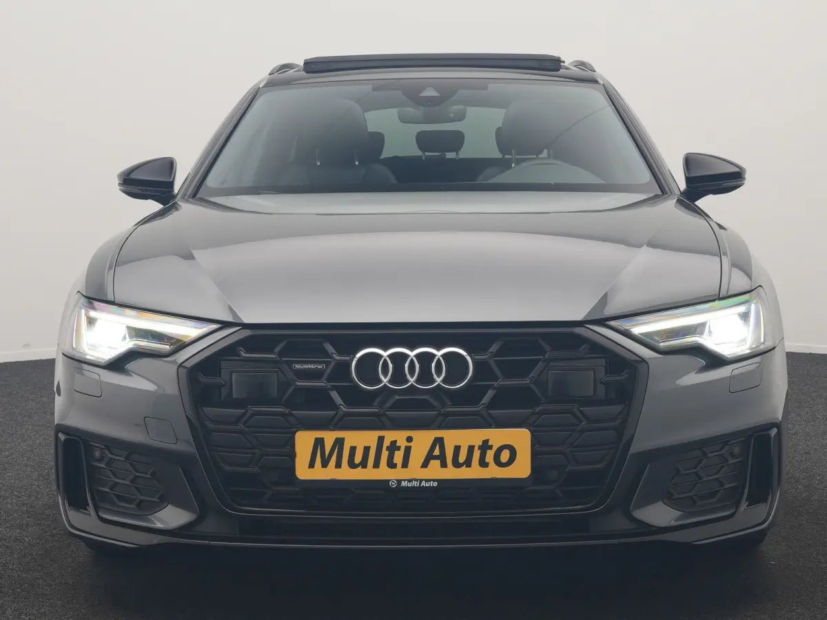 55 TFSI e Quattro 2x S Line PHEV 367pk Dealer O.H. | Trekhaak Af Fabriek | Panodak | Matrix LED | Alcantara Sportstoelen Memory & Verwarmd | Camera | Keyless | 20"L.M | Navigatie | DAB | Cru