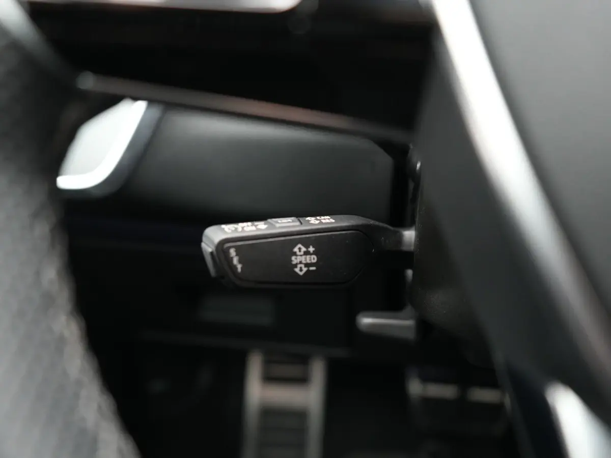 55 TFSI e Quattro 2x S Line PHEV 367pk Dealer O.H. | Trekhaak Af Fabriek | Panodak | Matrix LED | Alcantara Sportstoelen Memory & Verwarmd | Camera | Keyless | 20"L.M | Navigatie | DAB | Cru