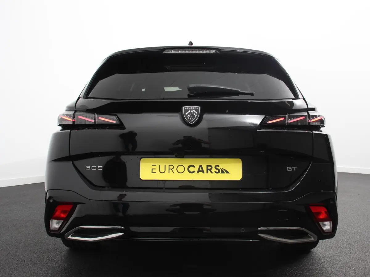 1.2 PureTech 130pk Automaat GT SW Climate control Adaptive cruise control Parkeersensoren Achteruitrijcamera Navigatie Voorstoelen verwarmd LED Apple Carplay/ Android Auto