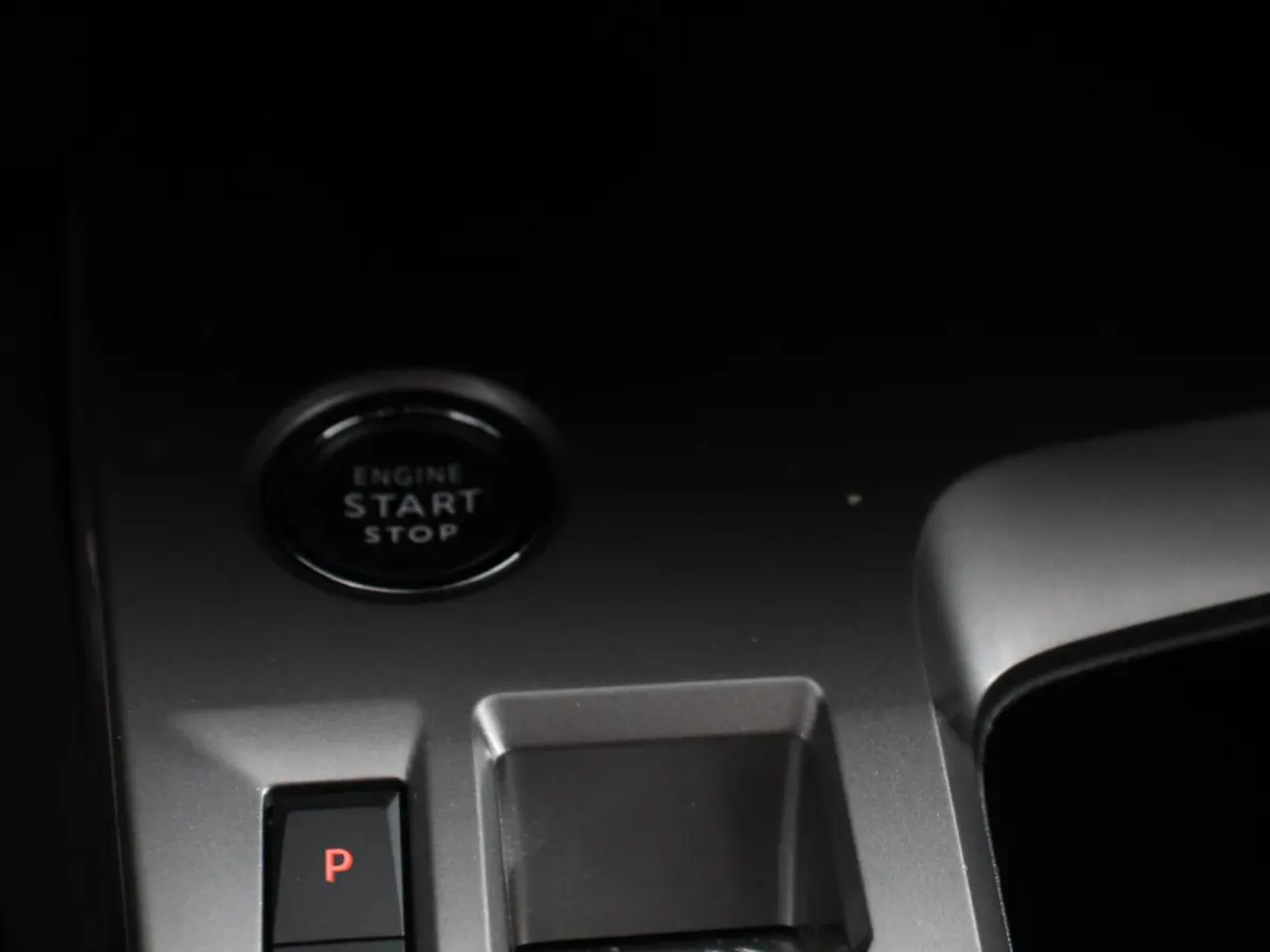 1.2 PureTech 130pk Automaat GT SW Climate control Adaptive cruise control Parkeersensoren Achteruitrijcamera Navigatie Voorstoelen verwarmd LED Apple Carplay/ Android Auto