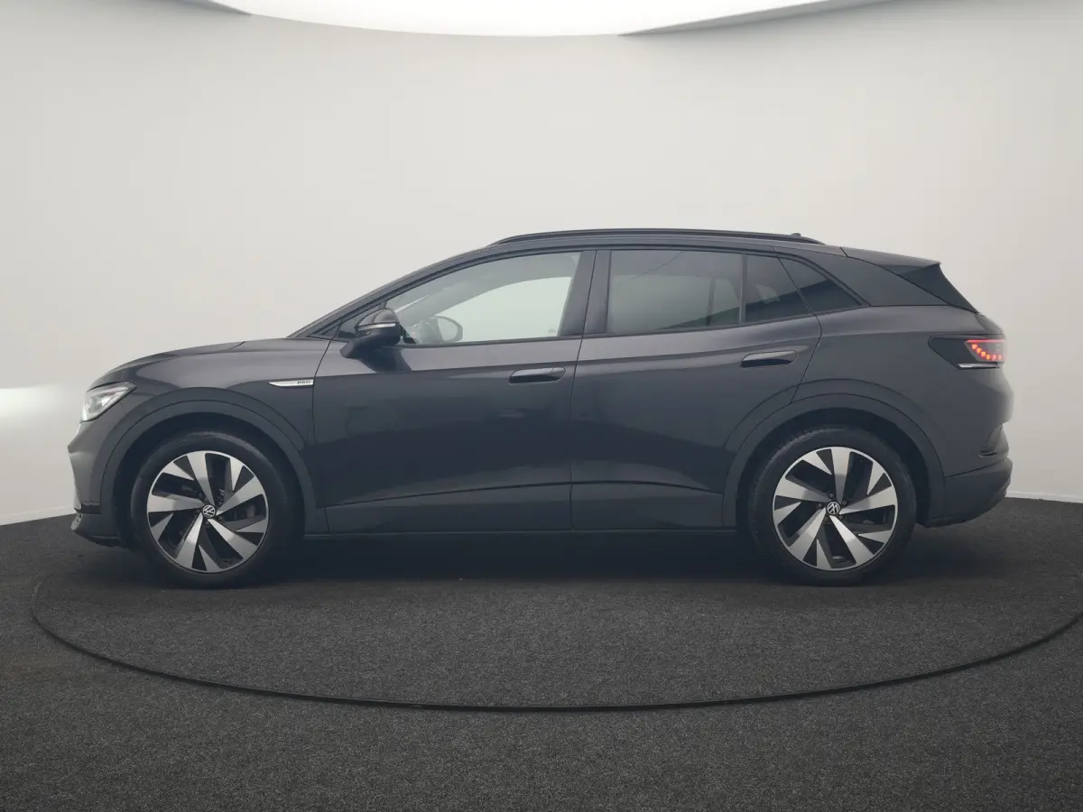 Tech 77 kWh 204pk Dealer O.H. | Panodak | Adaptive Cruise | Head Up | 360 Camera | Warmtepomp | IQ Light | Alcantara Sportstoelen Memory & Massage | Stoelen & Stuur Verwarmd | Sfeerverlichti