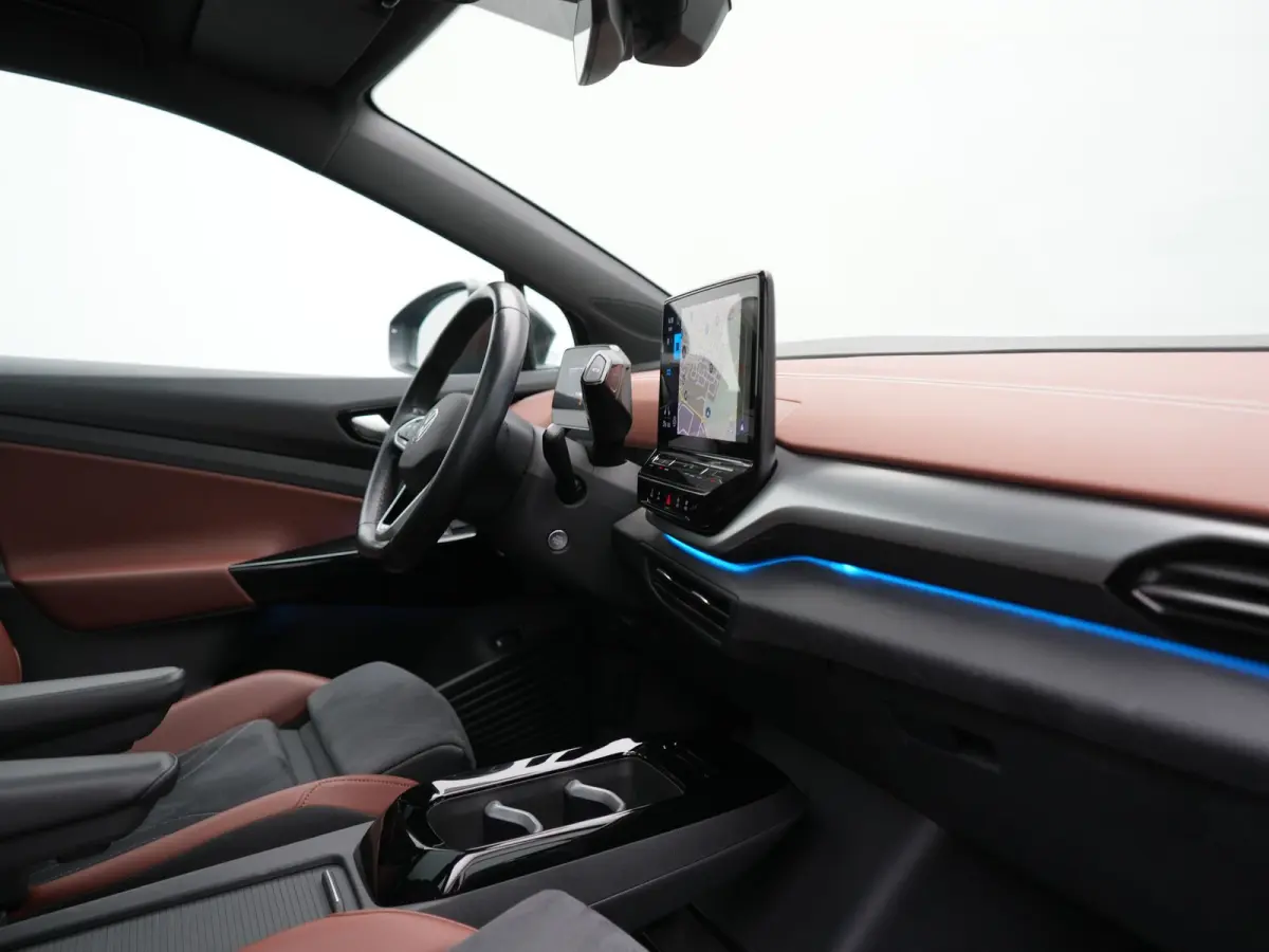 Tech 77 kWh 204pk Dealer O.H. | Panodak | Adaptive Cruise | Head Up | 360 Camera | Warmtepomp | IQ Light | Alcantara Sportstoelen Memory & Massage | Stoelen & Stuur Verwarmd | Sfeerverlichti