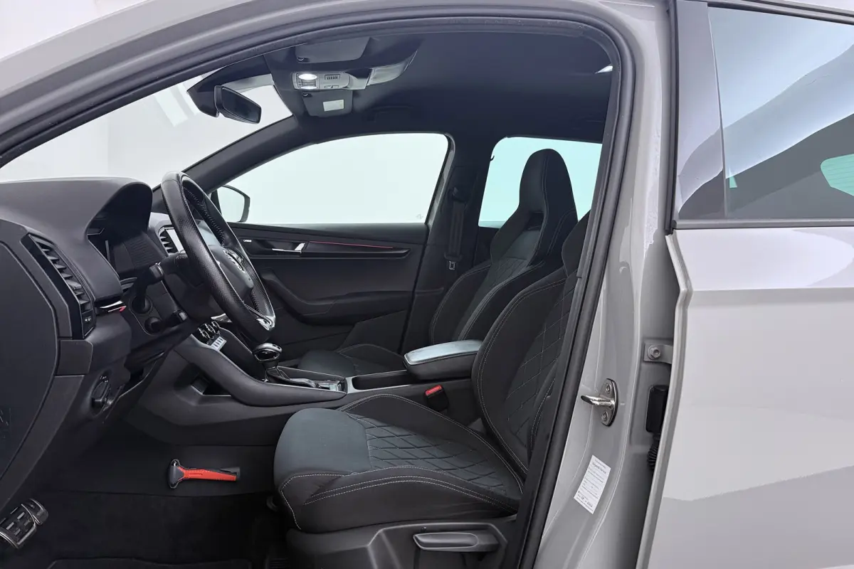 1.5 TSI Sportline Business | Uitklap Trekhaak | Org NL | CarPlay | Digital Cockpit | Camera | Stoelverwarming |
