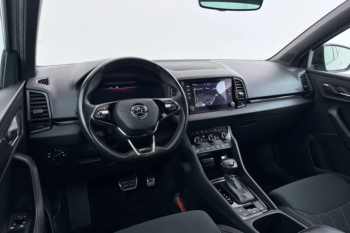 1.5 TSI Sportline Business | Uitklap Trekhaak | Org NL | CarPlay | Digital Cockpit | Camera | Stoelverwarming |