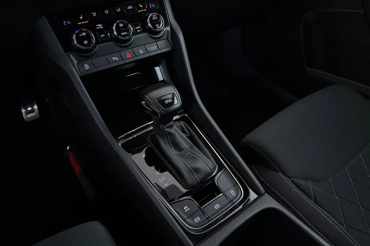 1.5 TSI Sportline Business | Uitklap Trekhaak | Org NL | CarPlay | Digital Cockpit | Camera | Stoelverwarming |