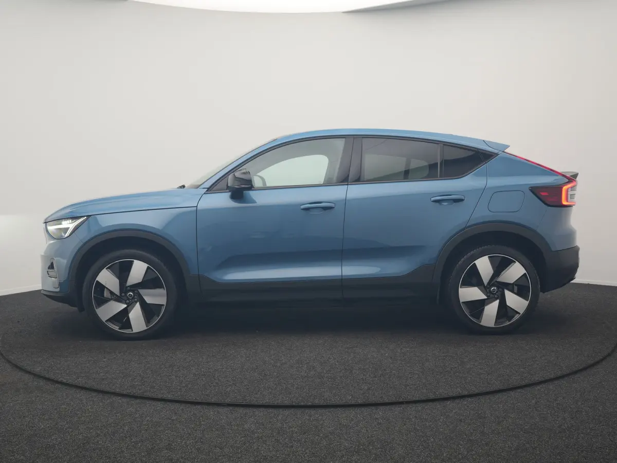 Recharge Core 69 kWh 231pk Dealer O.H. | SOH 93,8% | Panodak | Camera | Google Assistent | Lederen Sportstoelen & Stuur Verwarmd | Apple Carplay | Cruise Control | Navigatie | DAB |