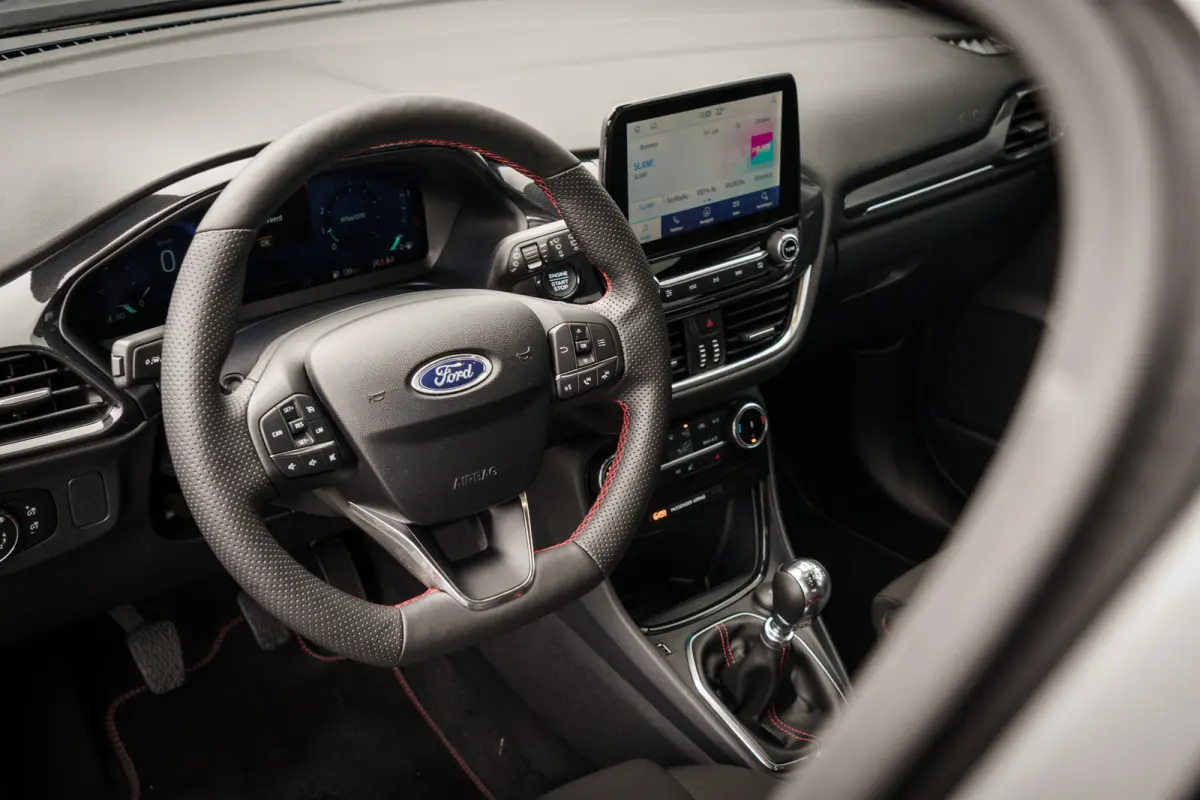 1.0 124 Pk EcoBoost ST-Line I NL Auto 1e Eig. I LED I Navi I Camera