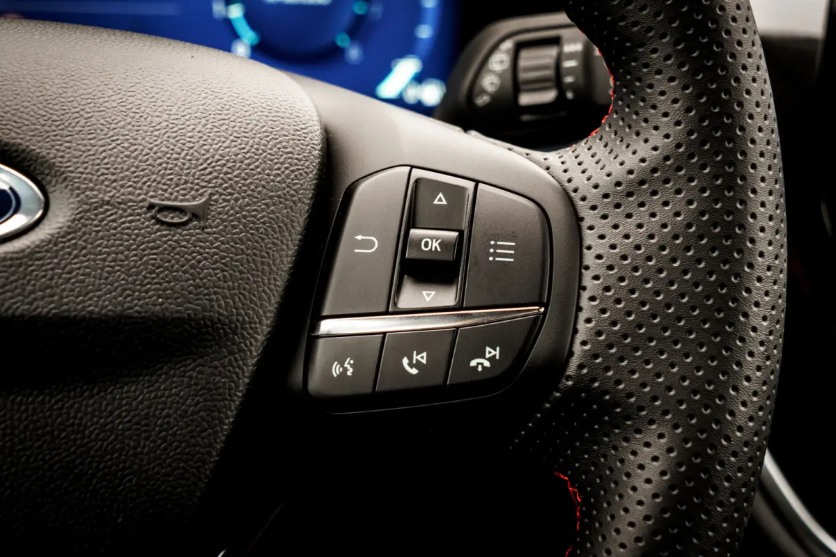 1.0 124 Pk EcoBoost ST-Line I NL Auto 1e Eig. I LED I Navi I Camera