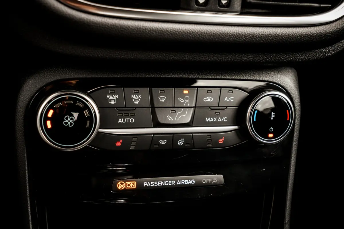 1.0 124 Pk EcoBoost ST-Line I NL Auto 1e Eig. I LED I Navi I Camera