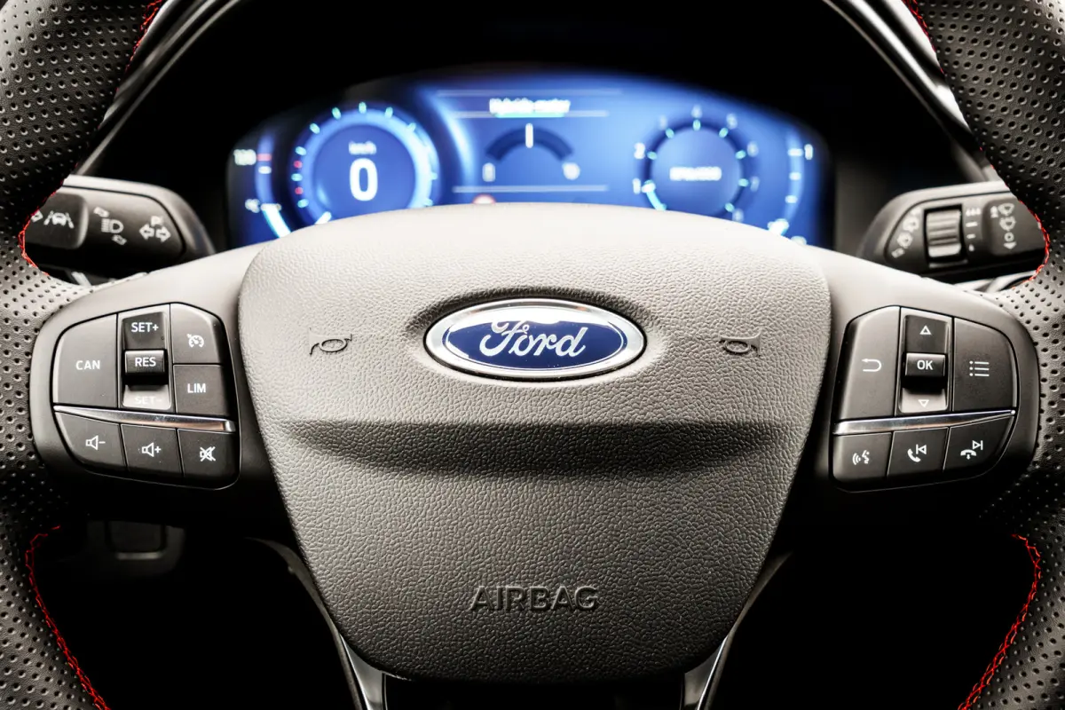 1.0 124 Pk EcoBoost ST-Line I NL Auto 1e Eig. I LED I Navi I Camera