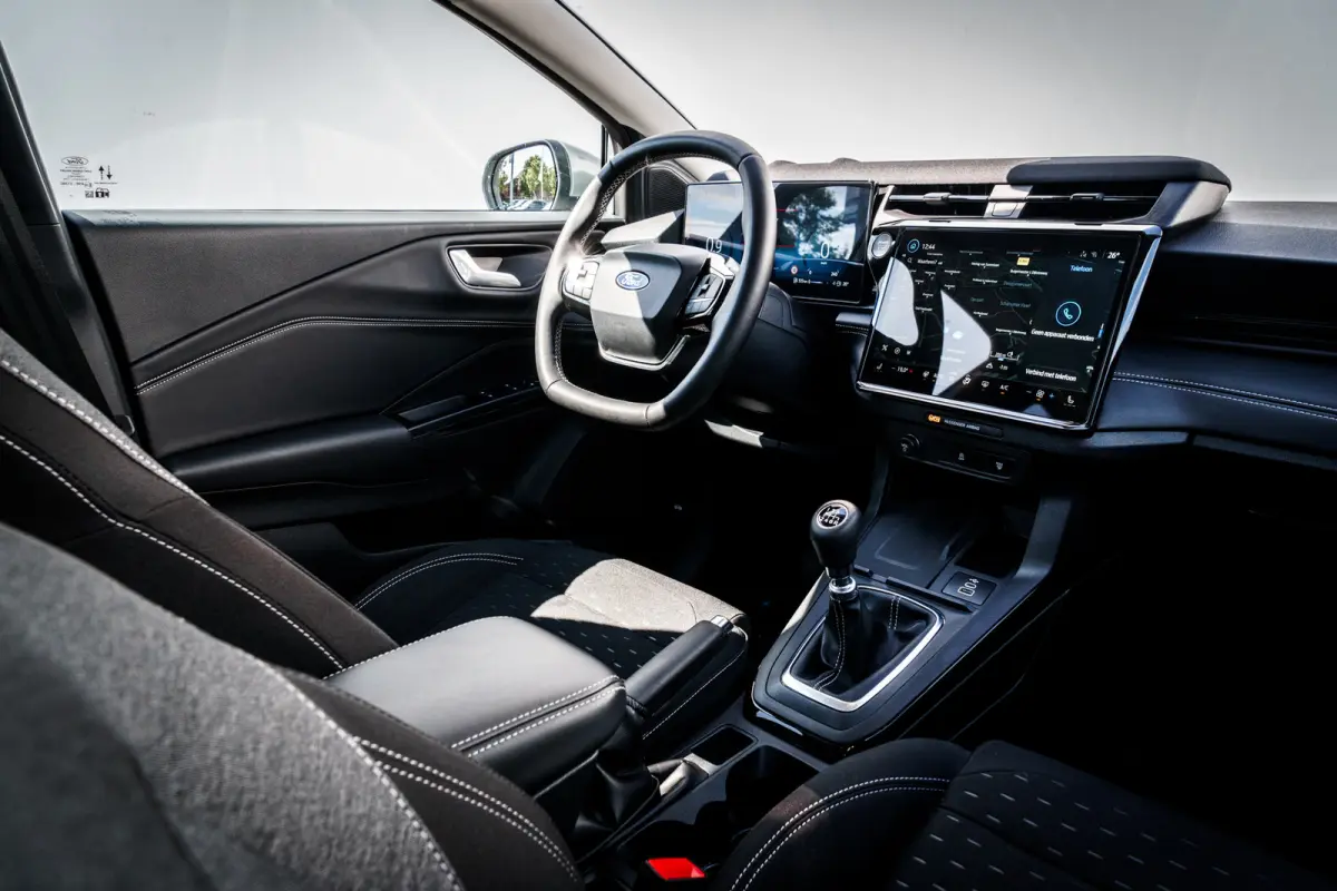 1.0 EcoBoost Titanium NW model | LED | Camera | Winter-Pakket | PDC