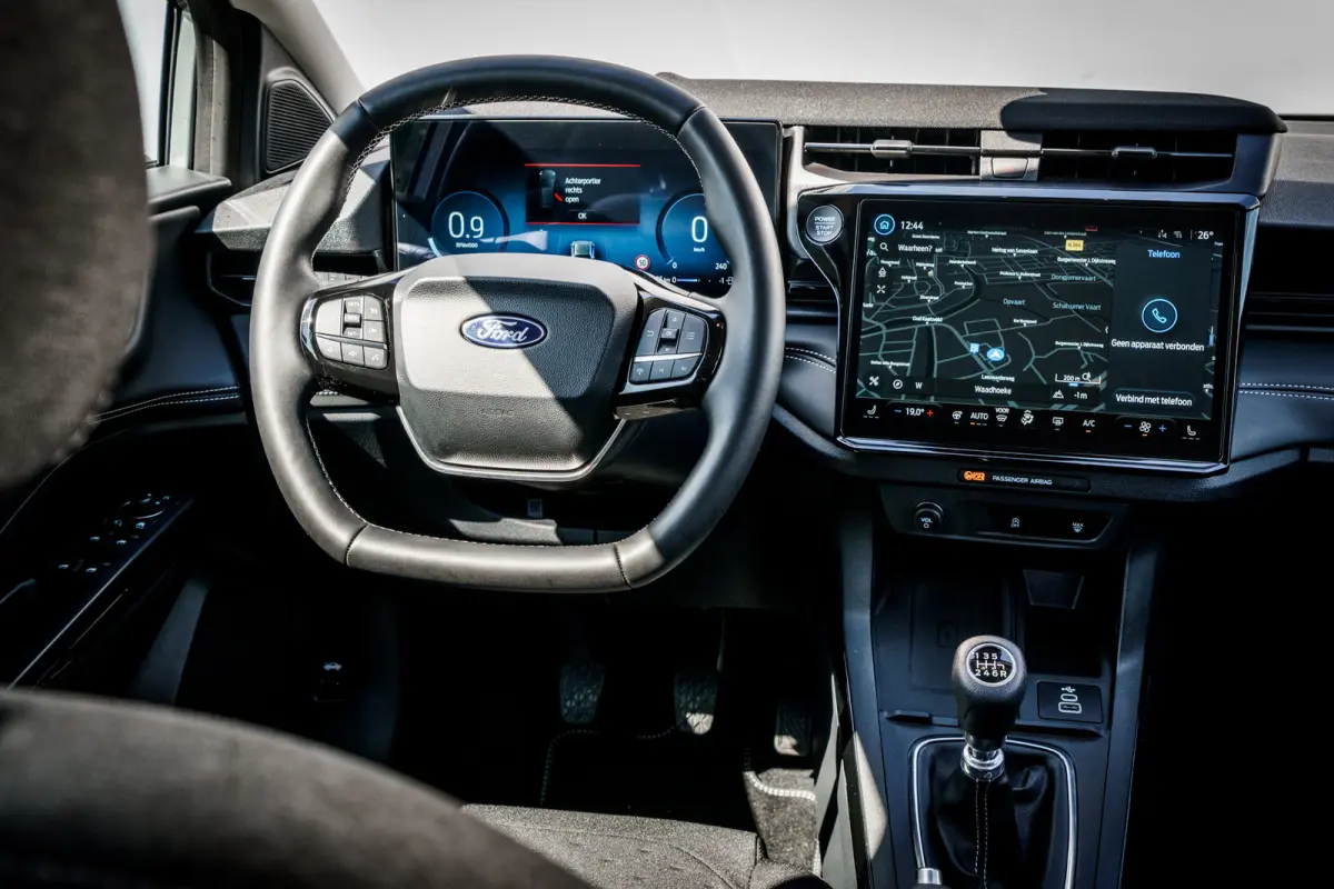 1.0 EcoBoost Titanium NW model | LED | Camera | Winter-Pakket | PDC