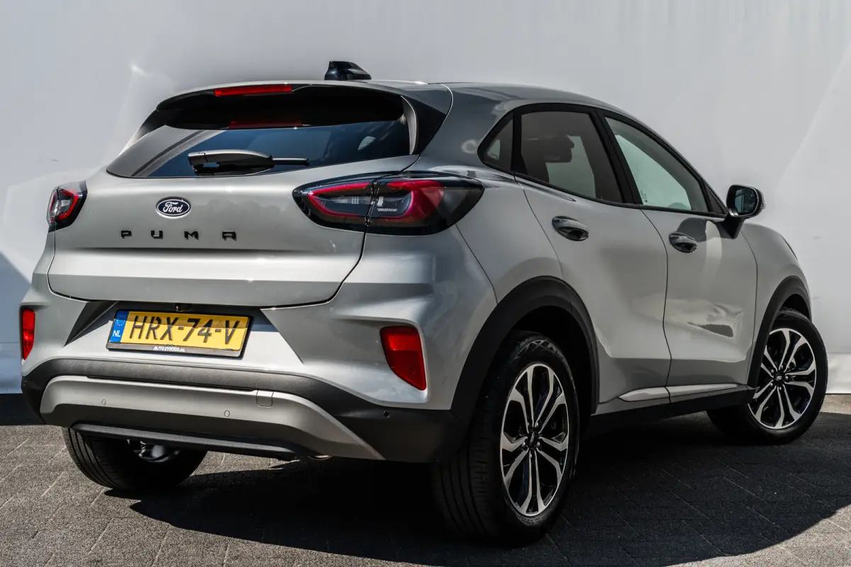 1.0 EcoBoost Titanium NW model | LED | Camera | Winter-Pakket | PDC