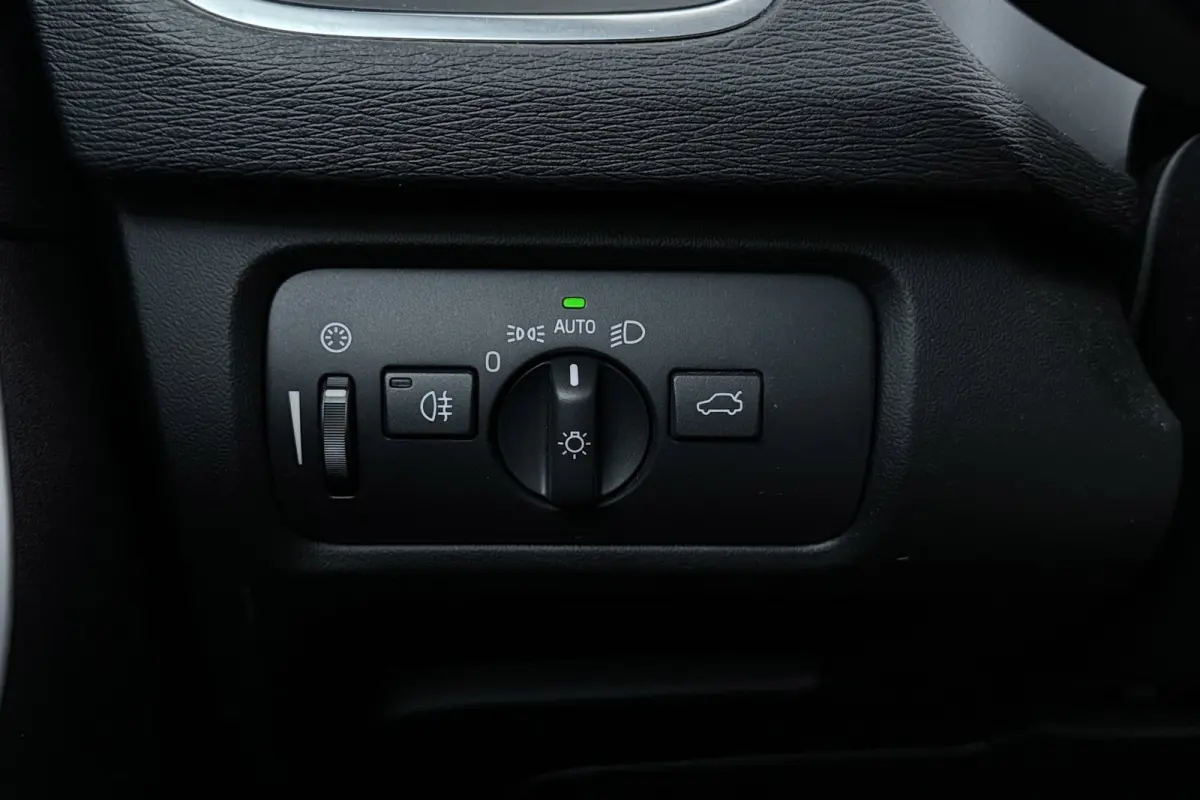 1.5 T3 Nordic+ | Trekhaak | Camera | Keyless | Navigatie | Stoelverwarming |