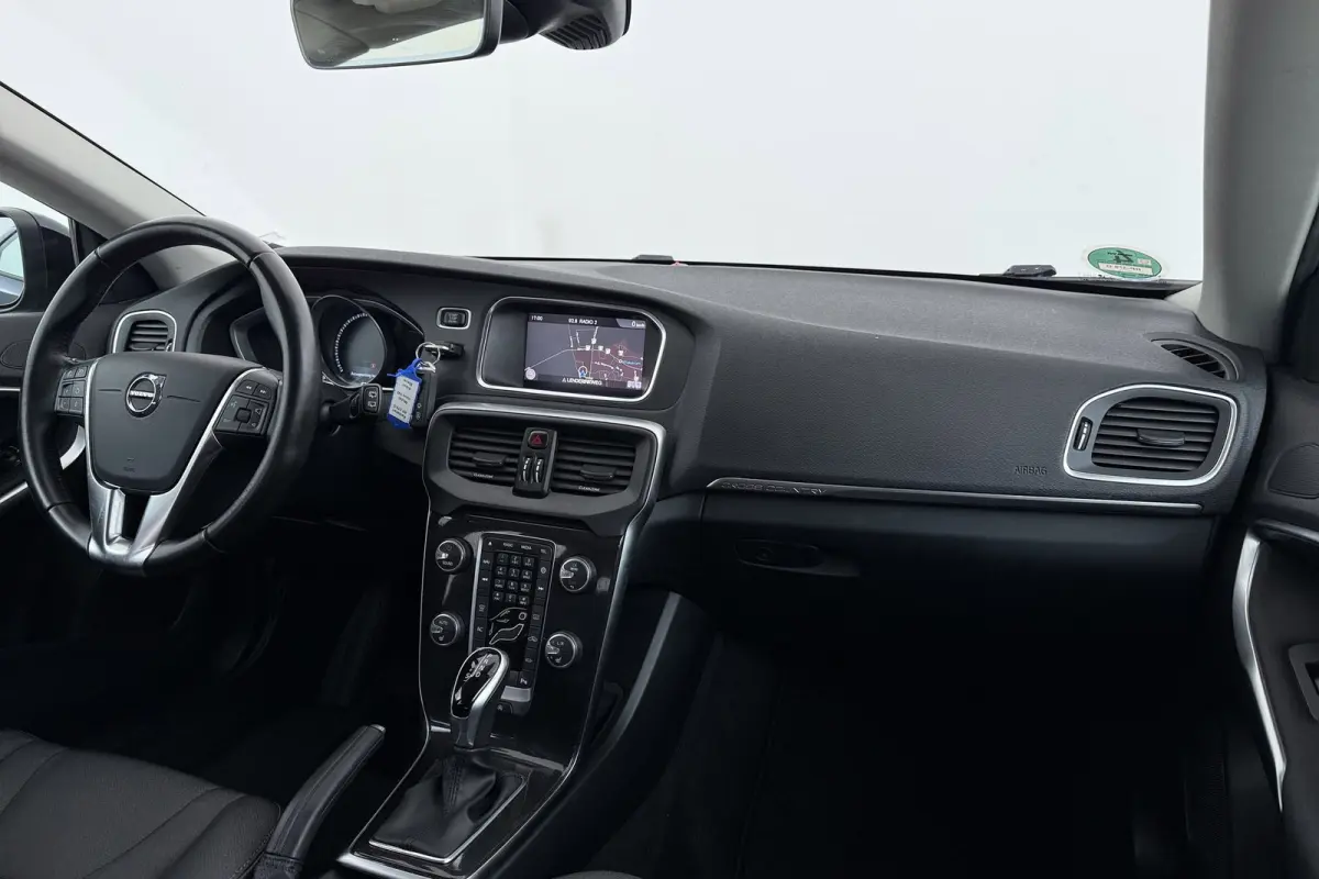 1.5 T3 Nordic+ | Trekhaak | Camera | Keyless | Navigatie | Stoelverwarming |