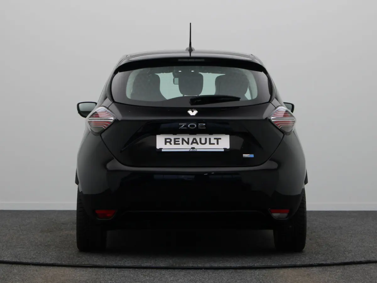 R135 Intens 52 kWh | Koopaccu | CCS Snelladen | Stoelverwarming | Apple Carplay / Android Auto |