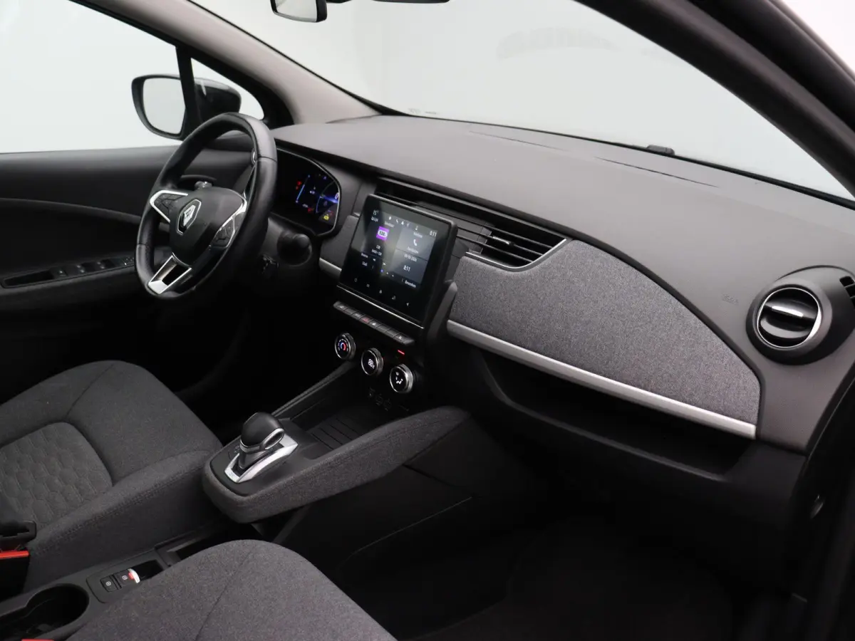 R135 Intens 52 kWh | Koopaccu | CCS Snelladen | Stoelverwarming | Apple Carplay / Android Auto |