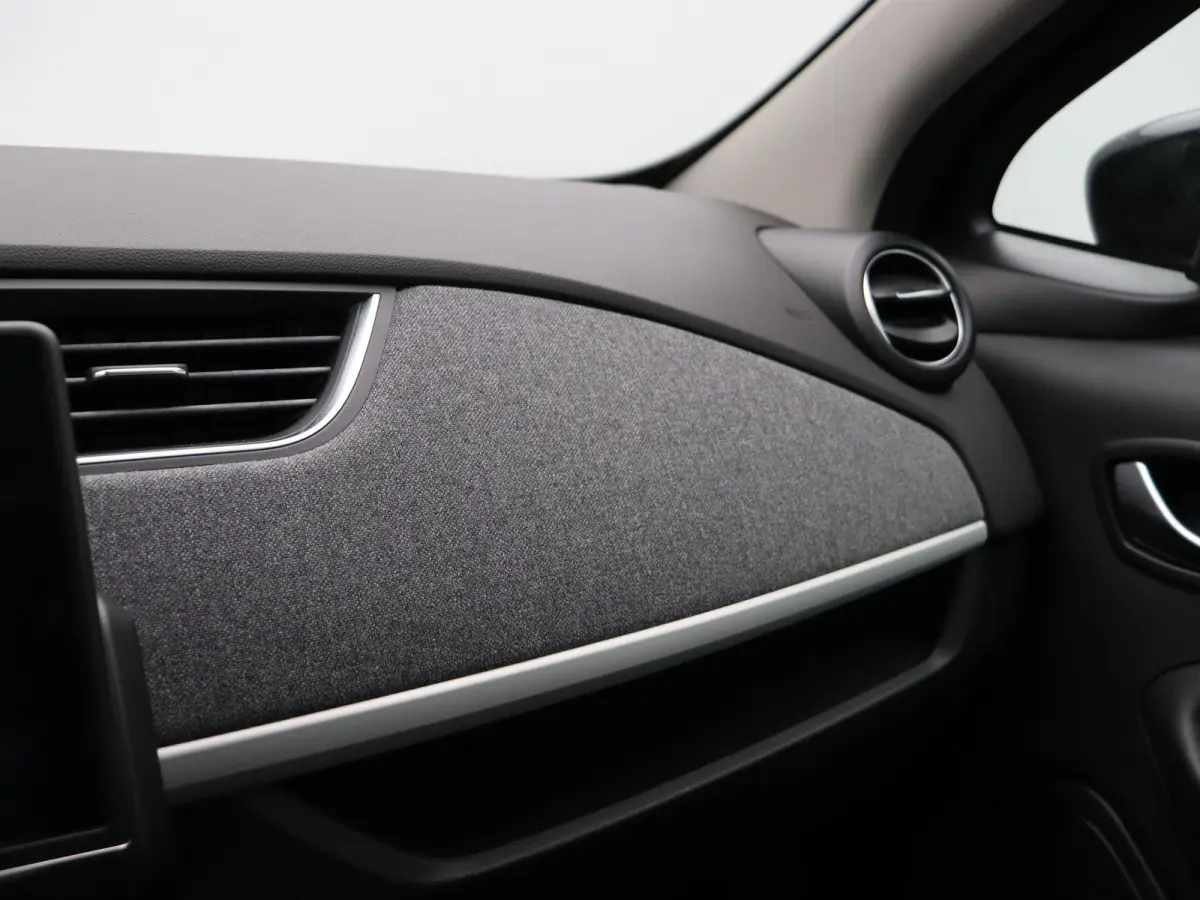 R135 Intens 52 kWh | Koopaccu | CCS Snelladen | Stoelverwarming | Apple Carplay / Android Auto |