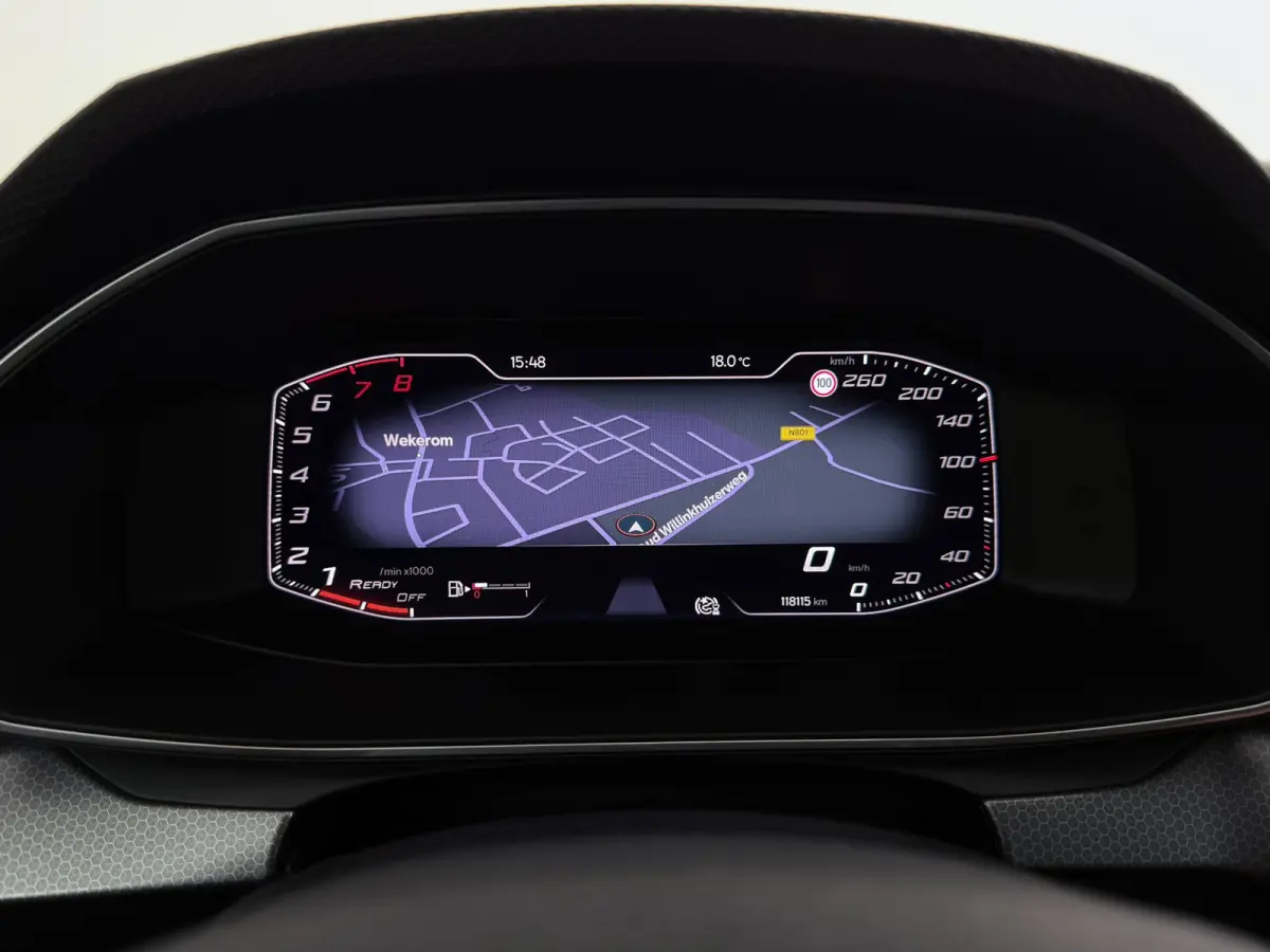 1.0 TSI Style Launch Edition | Org NL | Digital Cockpit | CarPlay | 3-Zone Climate Control | PDC | Adap. Cruise |