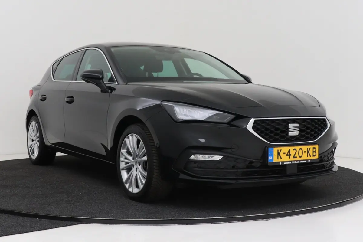 1.0 TSI Style Launch Edition | Org NL | Digital Cockpit | CarPlay | 3-Zone Climate Control | PDC | Adap. Cruise |