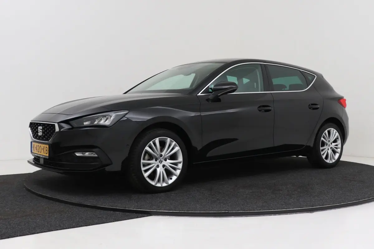 1.0 TSI Style Launch Edition | Org NL | Digital Cockpit | CarPlay | 3-Zone Climate Control | PDC | Adap. Cruise |
