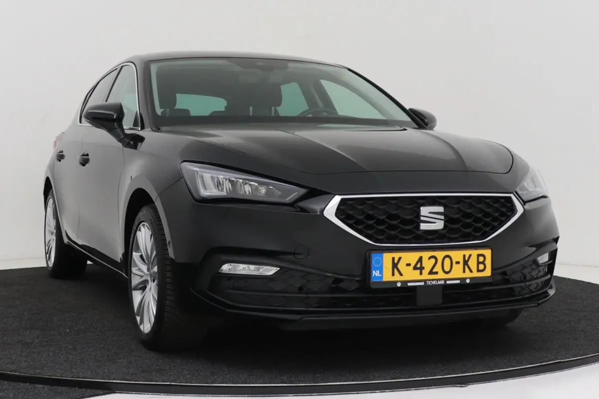 1.0 TSI Style Launch Edition | Org NL | Digital Cockpit | CarPlay | 3-Zone Climate Control | PDC | Adap. Cruise |