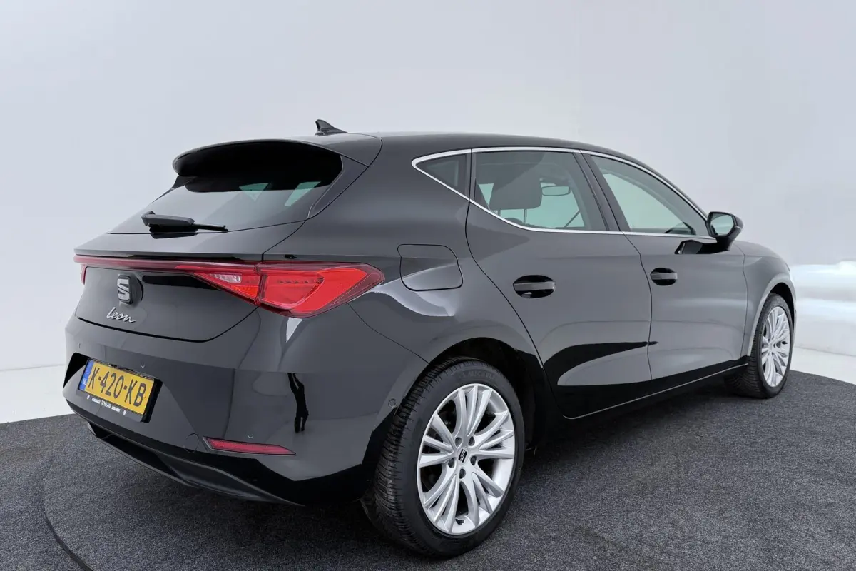 1.0 TSI Style Launch Edition | Org NL | Digital Cockpit | CarPlay | 3-Zone Climate Control | PDC | Adap. Cruise |