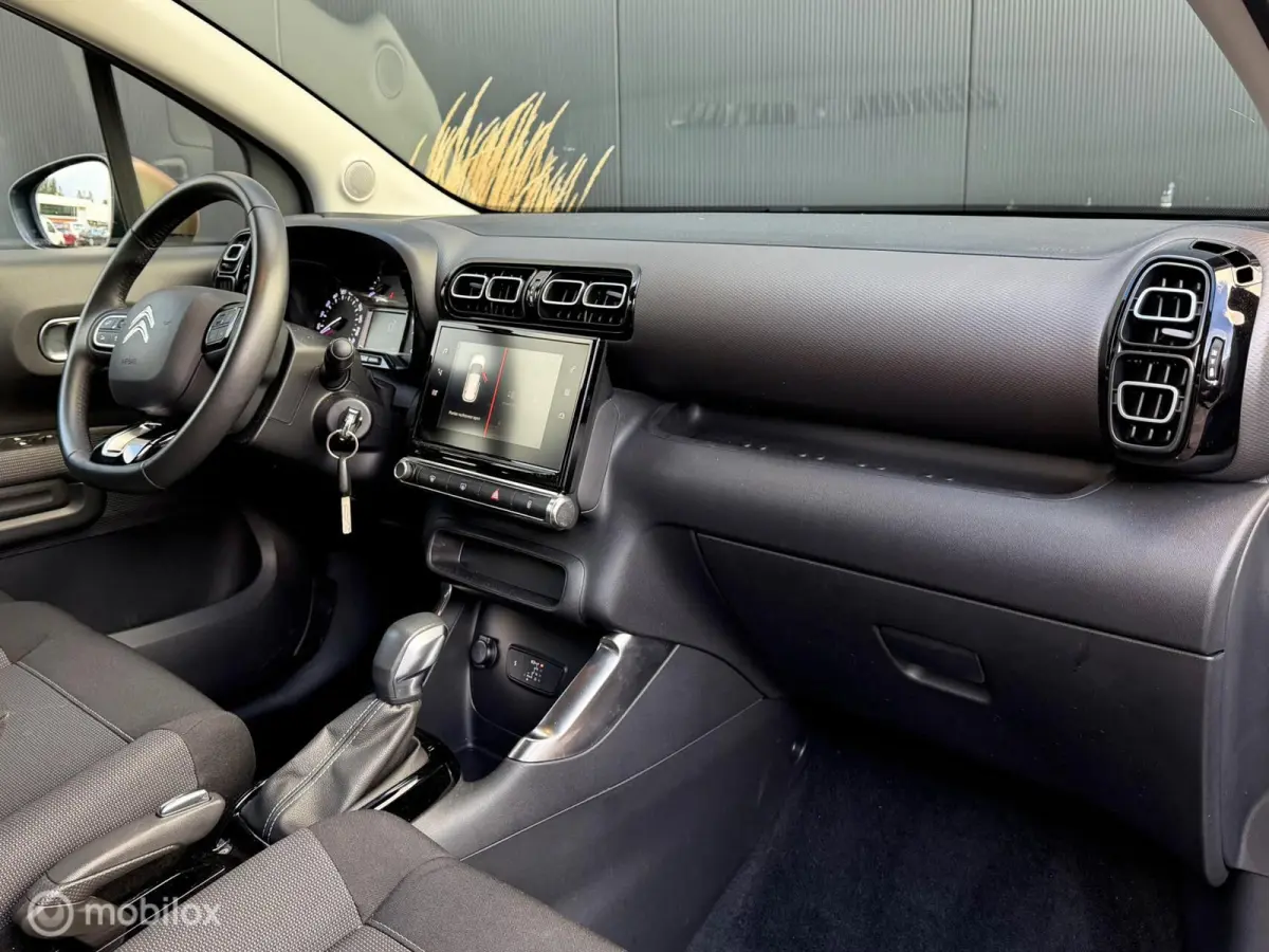 C-Series 130pk I Automaat I Carplay I