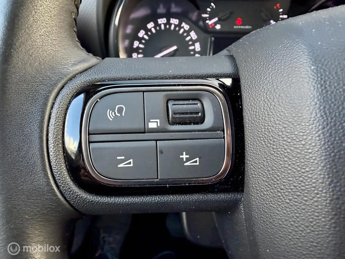 C-Series 130pk I Automaat I Carplay I