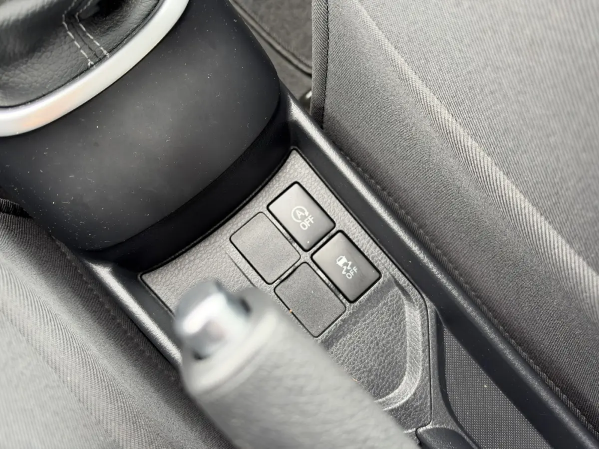 1.5 VVT-i Active | Camera | Trekhaak | NAP | Cruise Control