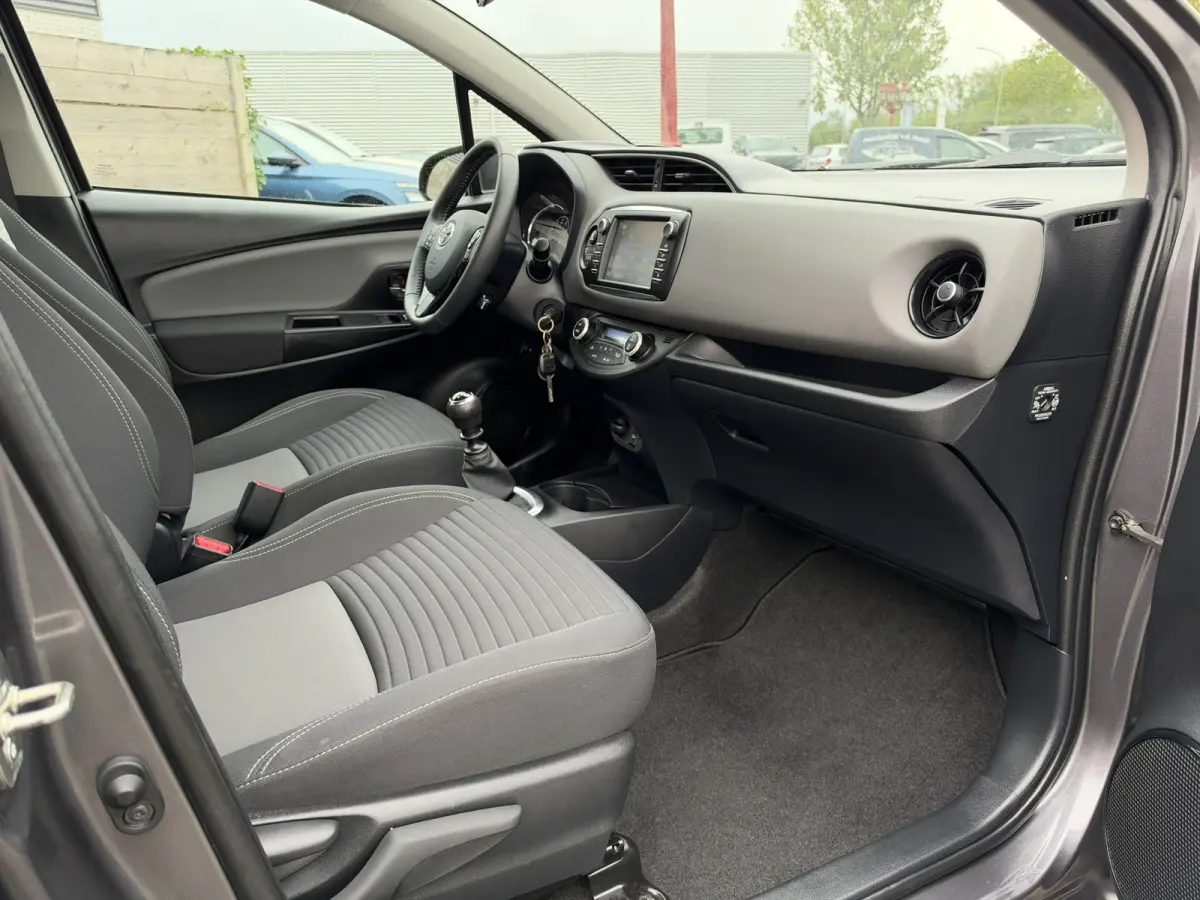 1.5 VVT-i Active | Camera | Trekhaak | NAP | Cruise Control