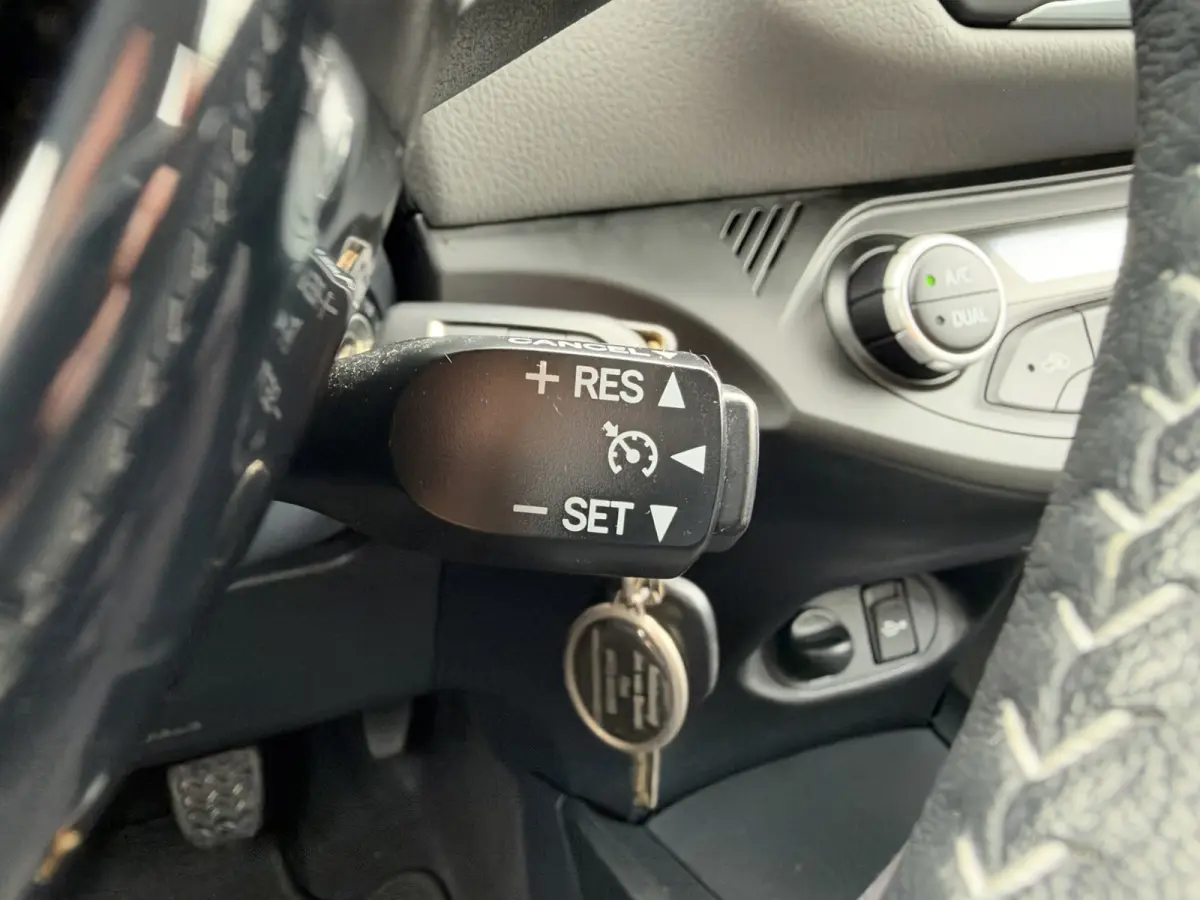 1.5 VVT-i Active | Camera | Trekhaak | NAP | Cruise Control
