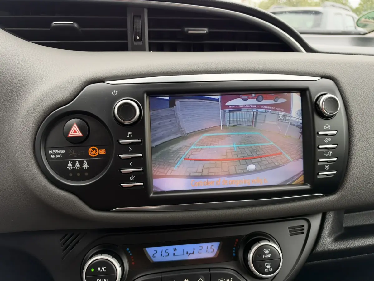 1.5 VVT-i Active | Camera | Trekhaak | NAP | Cruise Control