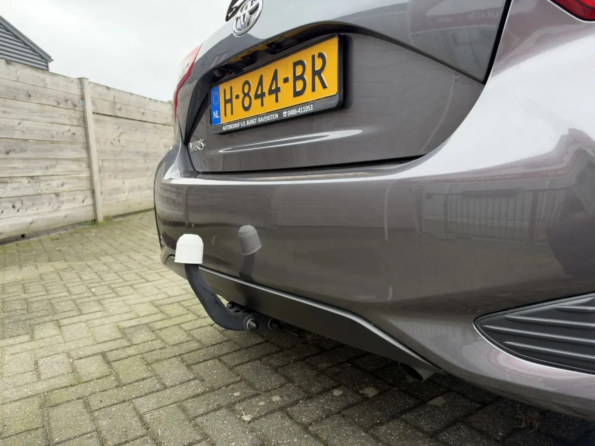 1.5 VVT-i Active | Camera | Trekhaak | NAP | Cruise Control
