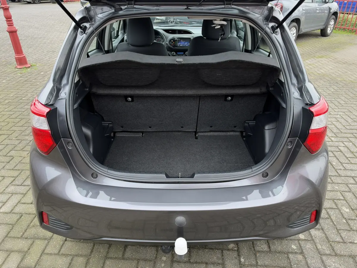 1.5 VVT-i Active | Camera | Trekhaak | NAP | Cruise Control