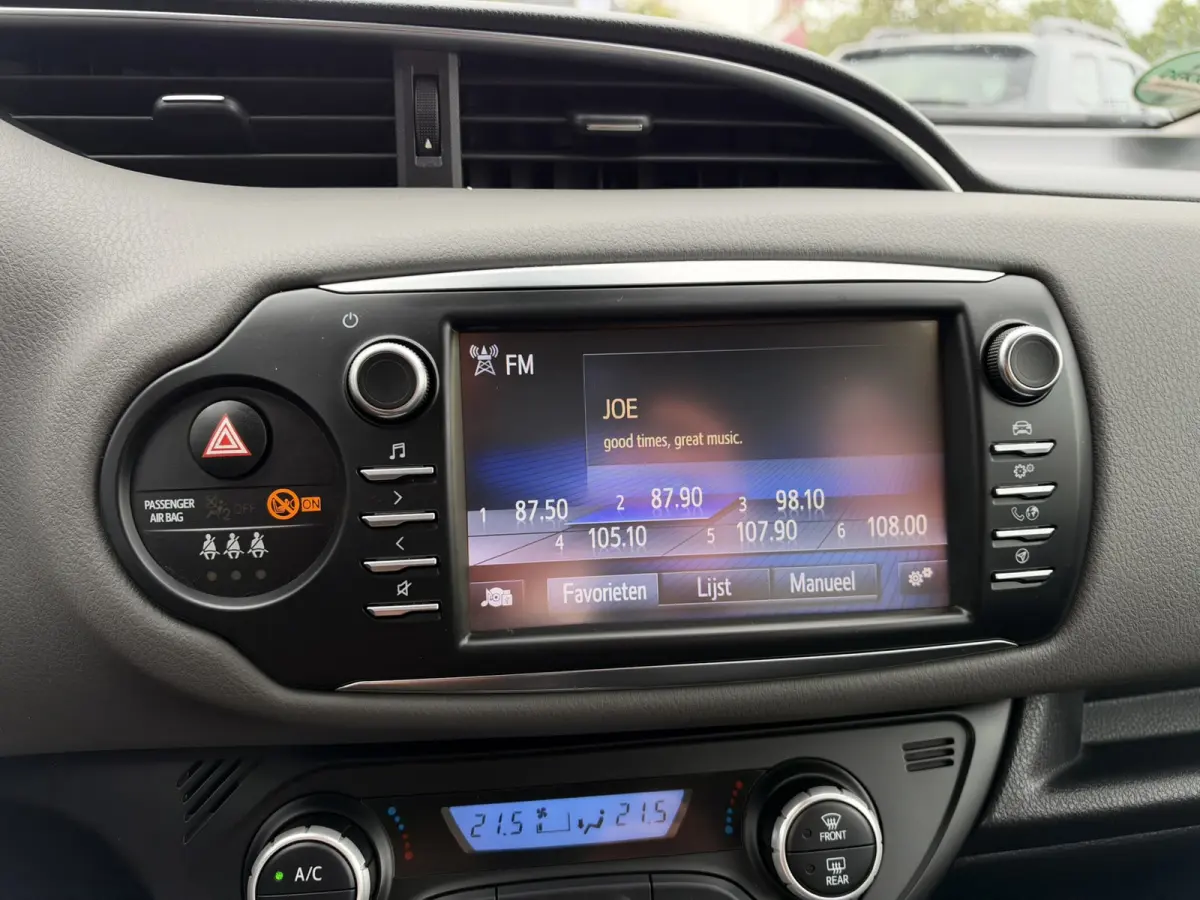 1.5 VVT-i Active | Camera | Trekhaak | NAP | Cruise Control