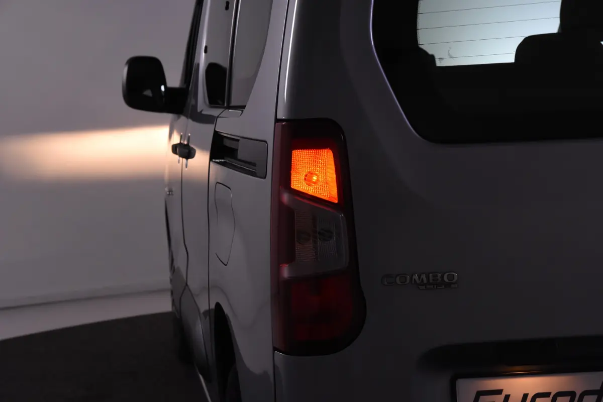 1.2 Turbo L1H1 *1ste Eigenaar*Navigatie*Trekhaak*Carplay*