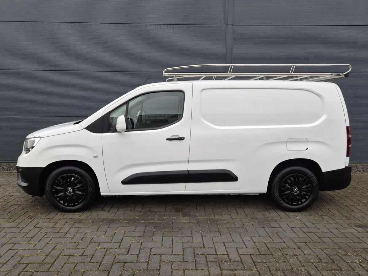 1.5D L2H1 Carplay Navi 102pk RVS imp Eu6 Inrichting