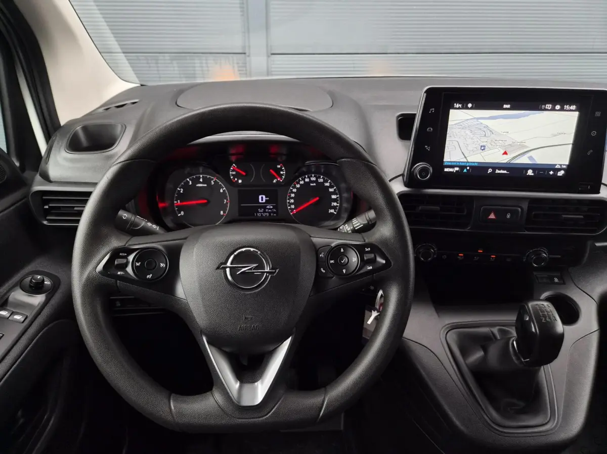 1.5D L2H1 Carplay Navi 102pk RVS imp Eu6 Inrichting