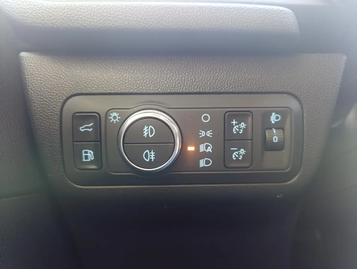 2.5 PHEV ST-Line | Adaptieve Cruise | Elek. Achterklep | Dodehoeksensoren | Stoel/stuur voorruitverwarming | Camera voor + achter | Ford-onderhouden | Trekhaak