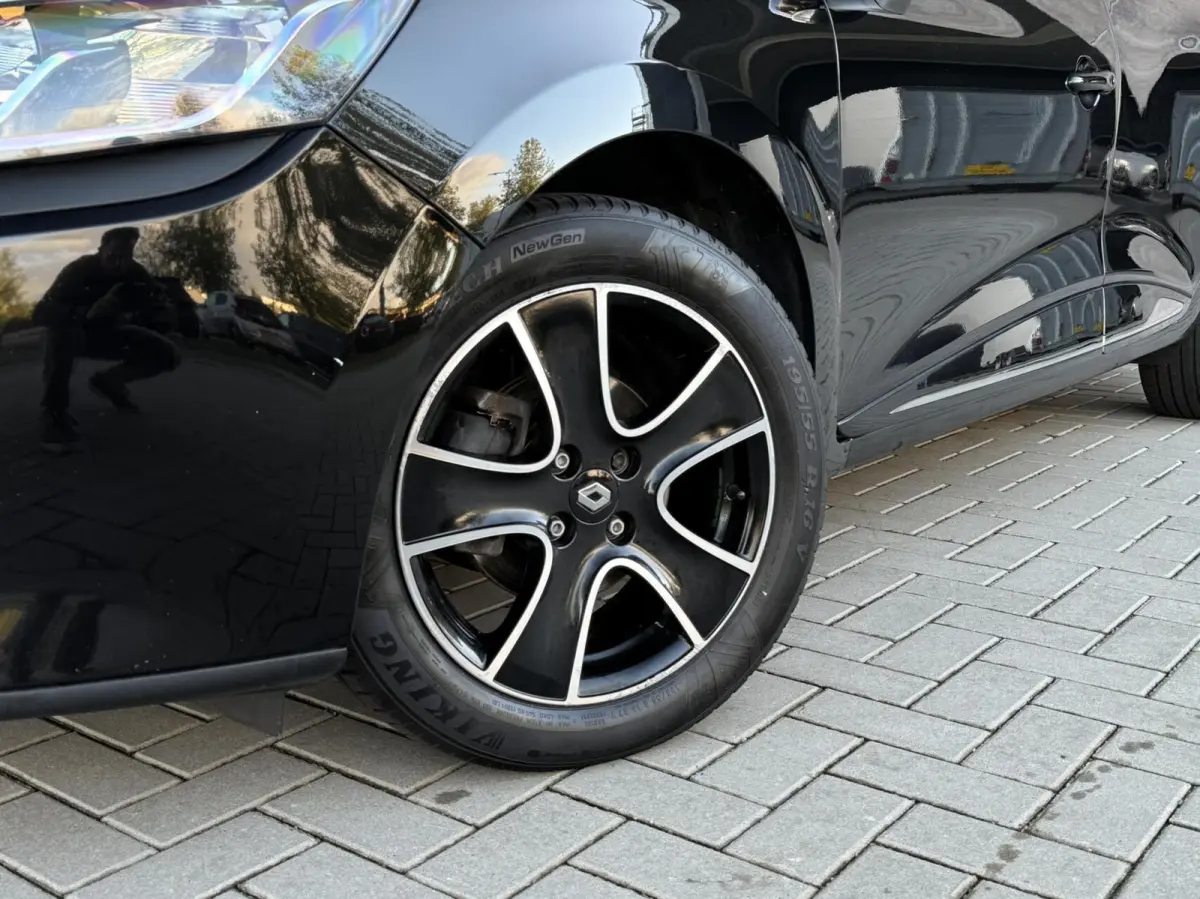 0.9 TCe Limited | Airco | Navigatie | DAB+ | Cruise control | Lichtmetaal |