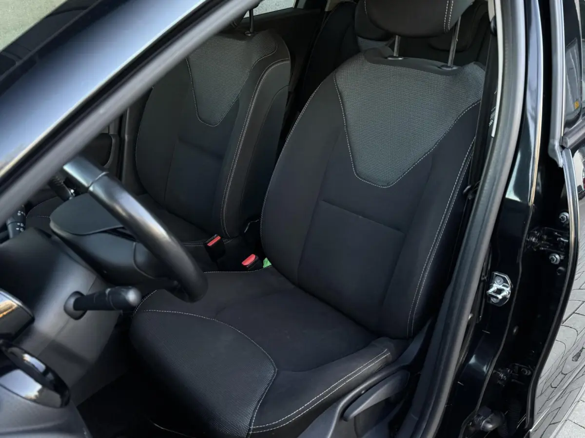 0.9 TCe Limited | Airco | Navigatie | DAB+ | Cruise control | Lichtmetaal |
