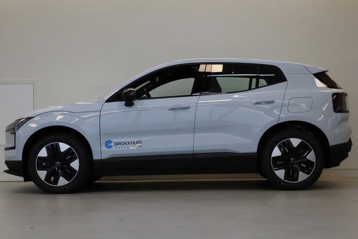 P3 150PK Plus Europa 51 kWh | Climate Pack | Power Seats | Elektr. a.klep