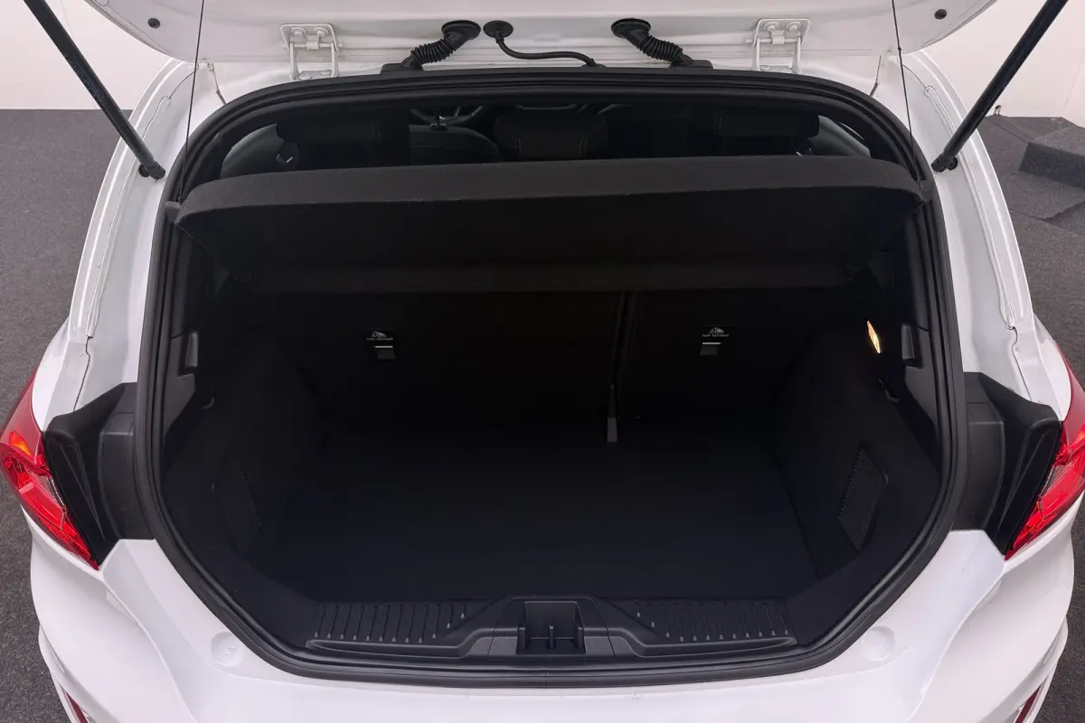 94 PK Active X Bang&Olufsen Climate Carplay Navi DAB