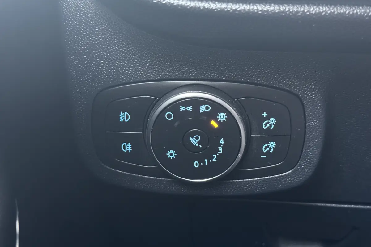94 PK Active X Bang&Olufsen Climate Carplay Navi DAB